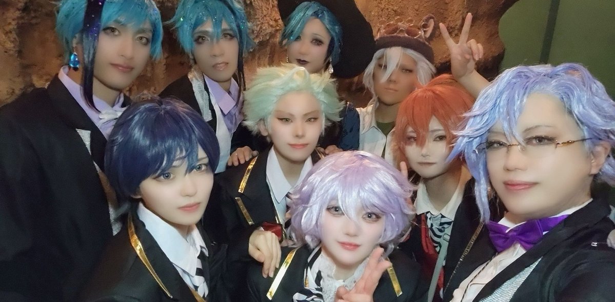 Chi_hu_mi_xxx's tweet photo. #Dハロ仮装2026 #Dハロtwst仮装 10.19
あの広い海で何度も遭遇できた1年生達が可愛すぎです💕

​①入園前のエントランスで初エンカ（ウツボ達「小さい〜❤️」）
②コロンビア号下でキャッキャする5人を船上から発見し突撃
③ゴンドラ広場
④帰りがけの火山下

​もう運命ですな！ありがとうございます✨ https://t.co/BAGEkSwZWr