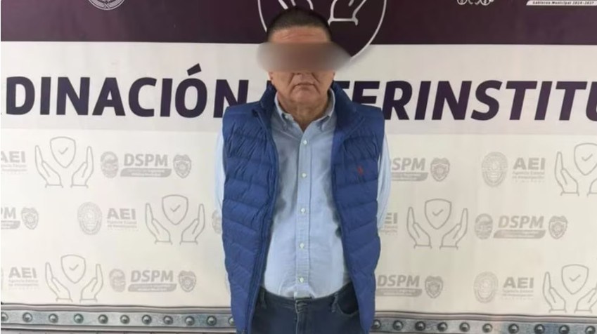 BorderReportcom's tweet photo. UPDATE: A federal judge in Mexico City has ordered Chihuahua's former attorney general to remain in custody after federal prosecutors formally charged him of treason. LINK IN BIO. https://t.co/2qBj7vo2eY