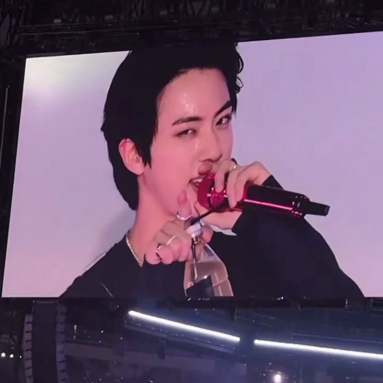 outrotearjin's tweet photo. ENOUGH https://t.co/lW5a41H6h2