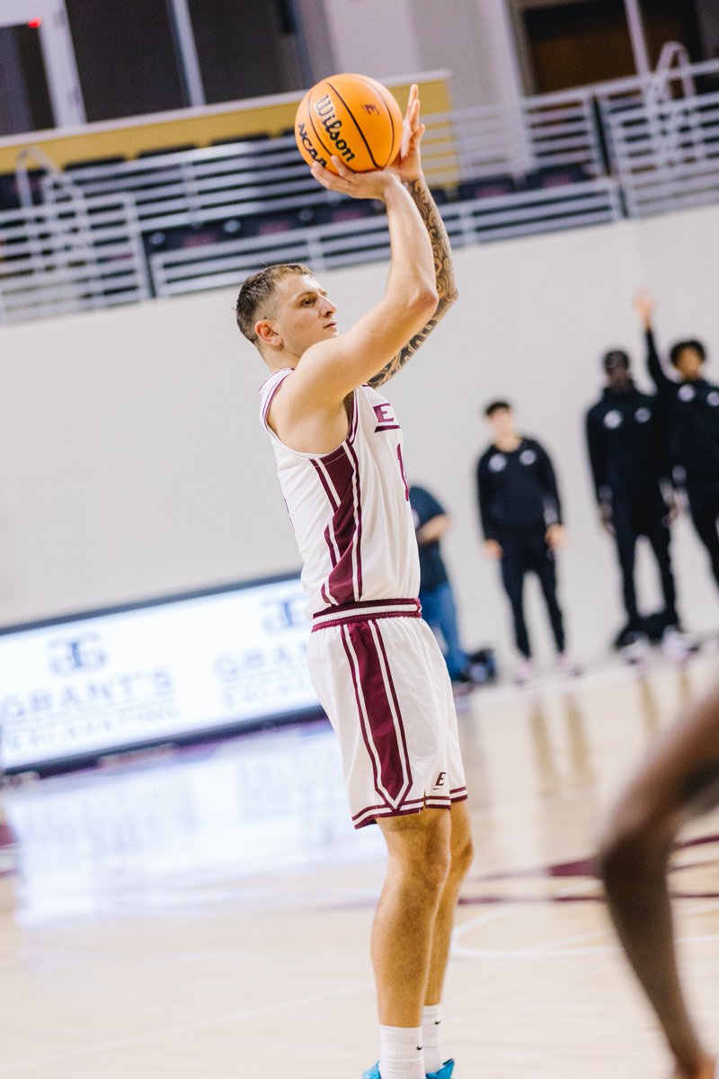 EKUHoops's tweet photo. TURN ME UP 👨‍🍳🔥

8 points to open up the second half for @austin_ball2 

EKU 42, MOR 41
#𝗠𝗼𝘀𝘁𝗘𝘅𝗰𝗶𝘁𝗶𝗻𝗴𝟰𝟬𝗠𝗶𝗻𝘂𝘁𝗲𝘀𝗜𝗻𝗦𝗽𝗼𝗿𝘁𝘀 https://t.co/3aKJqaELbR