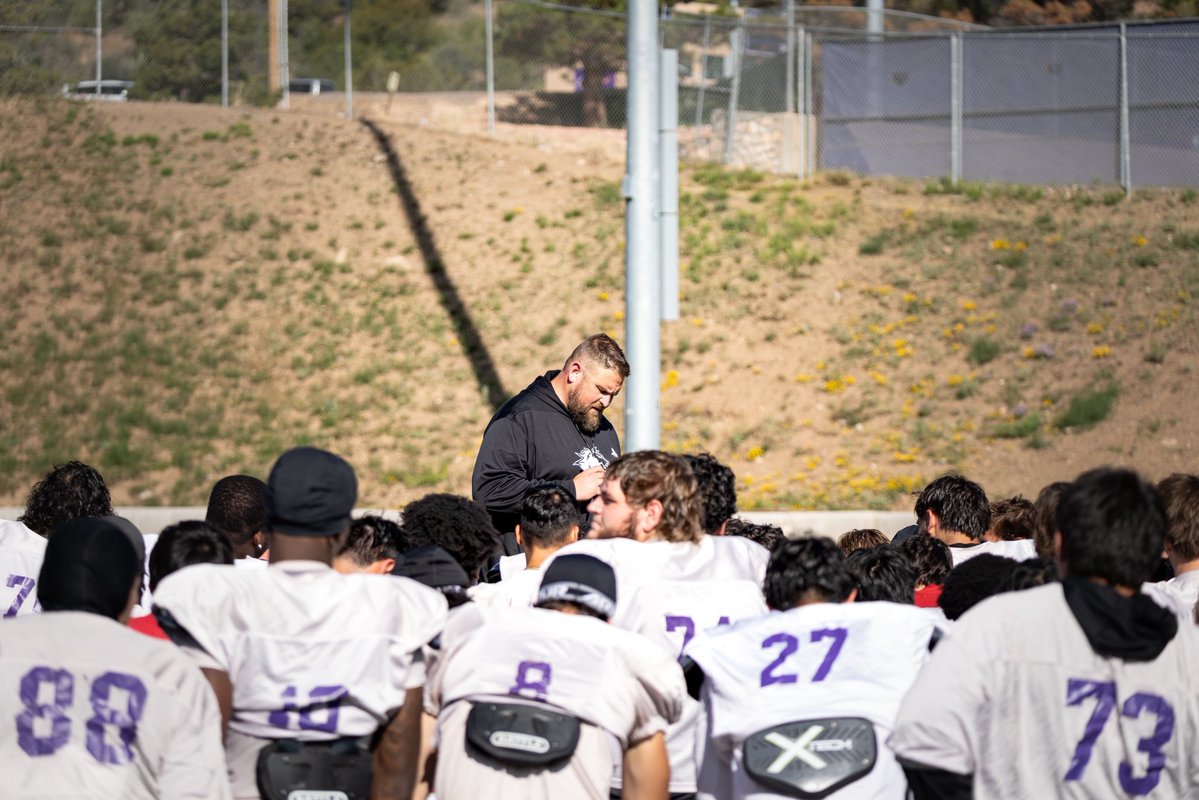 WNMUFootball's tweet photo. midweek prep 

#wnmu #rarebreed https://t.co/c3UjthcMui