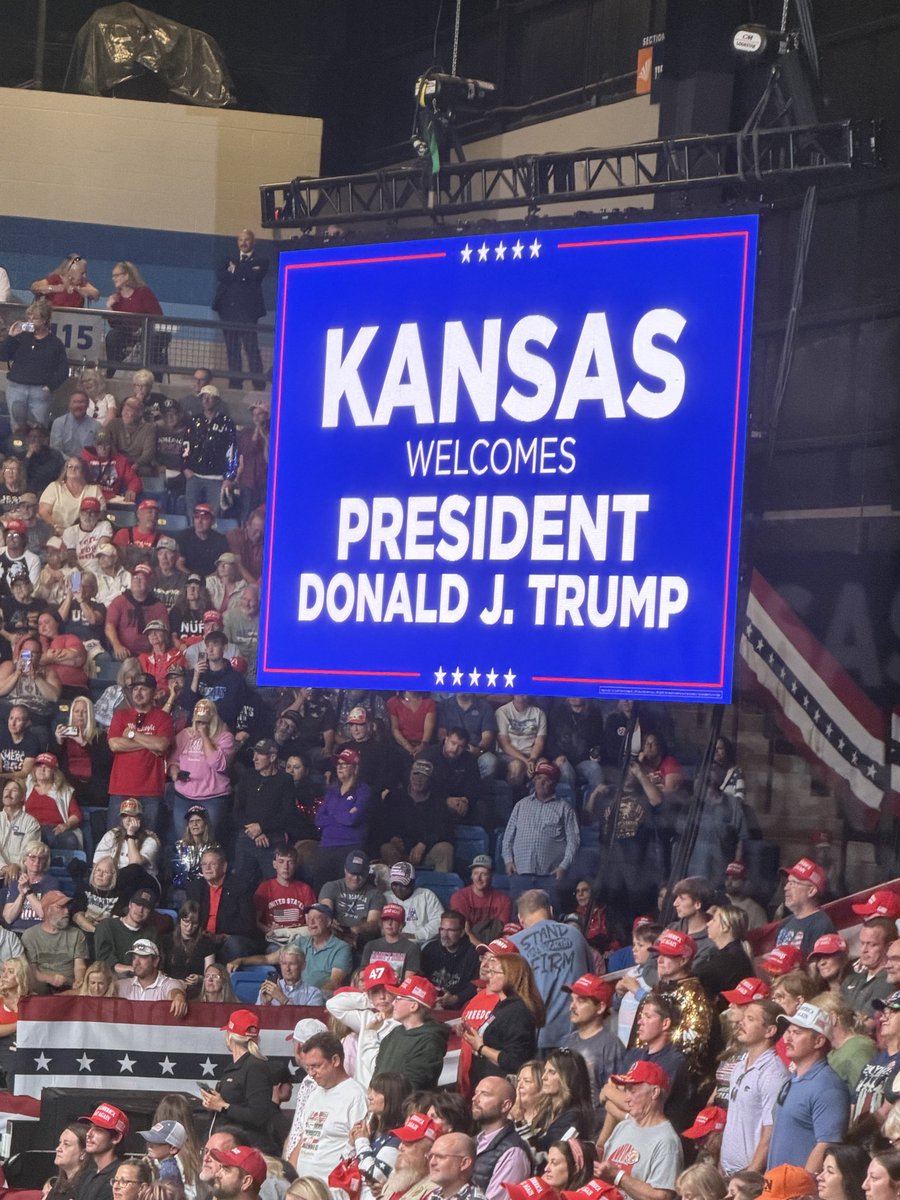 TonyaS61385's tweet photo. @TawnyaSamur10 @JackPosobiec @RogerMarshallMD https://t.co/LIDFLrDbqf