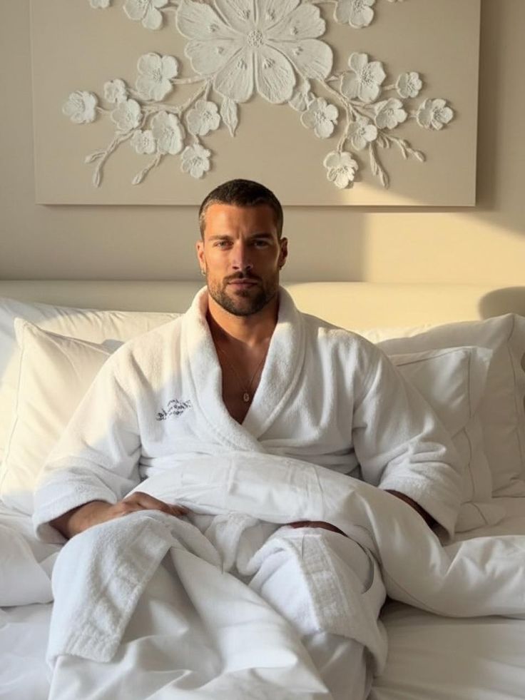 CovertCasanova's tweet photo. I've worked hard for the money, my ass deserves pampering! https://t.co/ZyaEo1d1KN