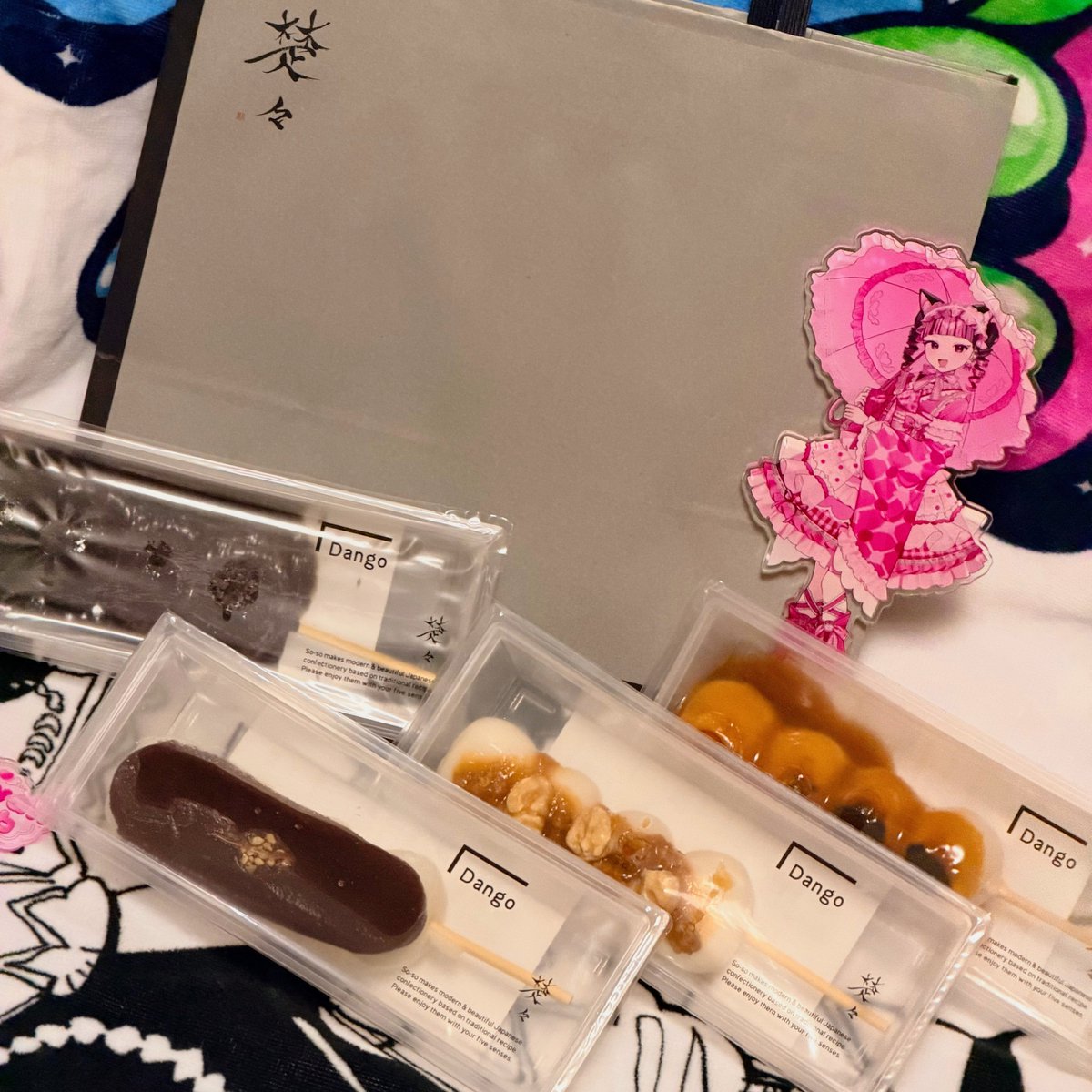 takoyakisabage's tweet photo. カワクラちゃんが以前
配信中に食べていた渋谷のだんご買ってみた🍡😋 https://t.co/ib0bDyWdrB