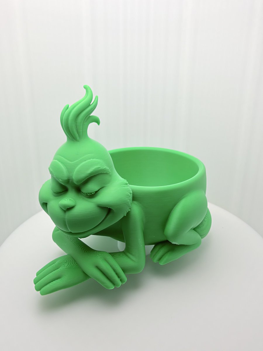 NeonNozzle3D's tweet photo. @chefsevenn Looks like you neeed a bowl 😝 https://t.co/hhVIQWcC2d
