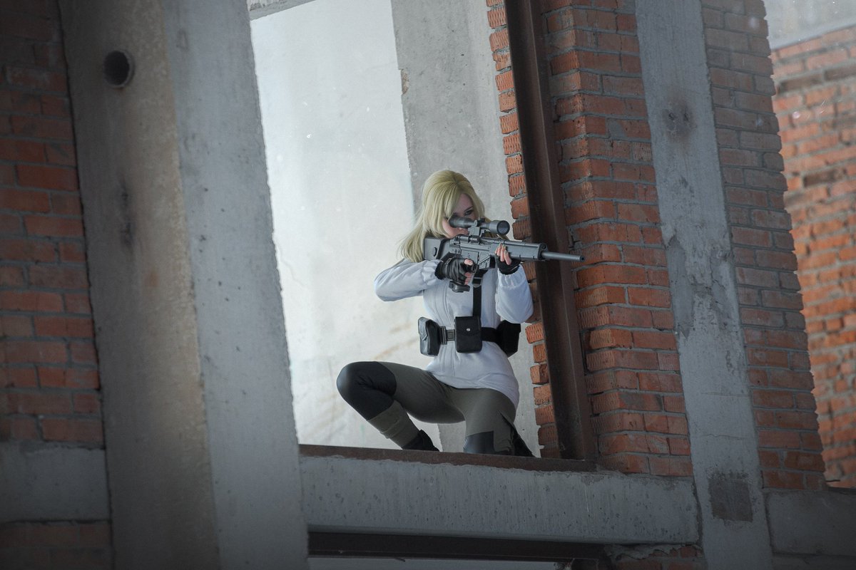 foxhoundsniper's tweet photo. *I watch the surroundings from the scope of my rifle*

Hm...
I wonder if I should pay a visit to a certain cold general...
She would probably be my type to protect.

@IceBoundEmpress

#MGSRP #CrossoverRP #SniperWolf https://t.co/yNBqzu71B8