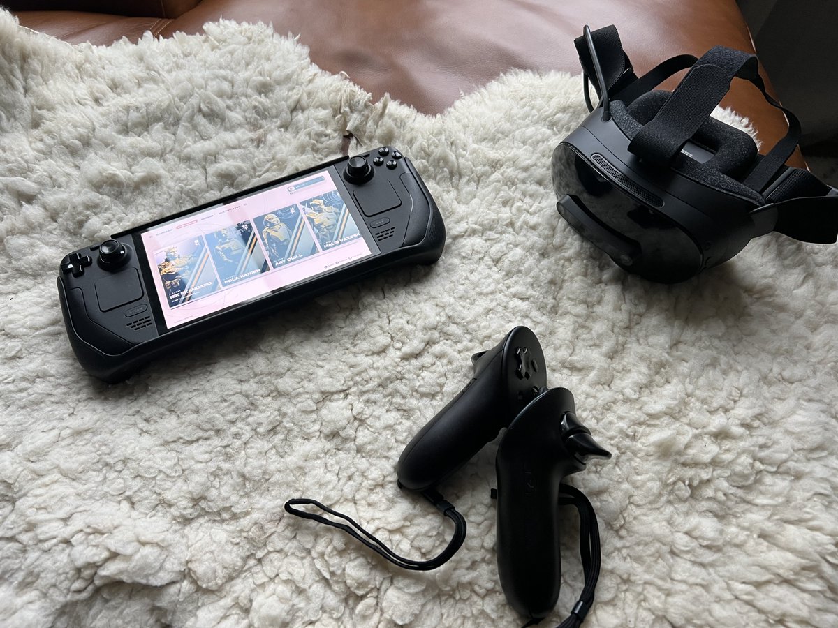 Azadux's tweet photo. Few observations when going from steam frame -> steam deck 

- 90 fps feels like 90 fps
- OLED is beautiful 
- controller ergonomics are prime 
- battery drain while streaming is incredible https://t.co/lwkhY8r4e9