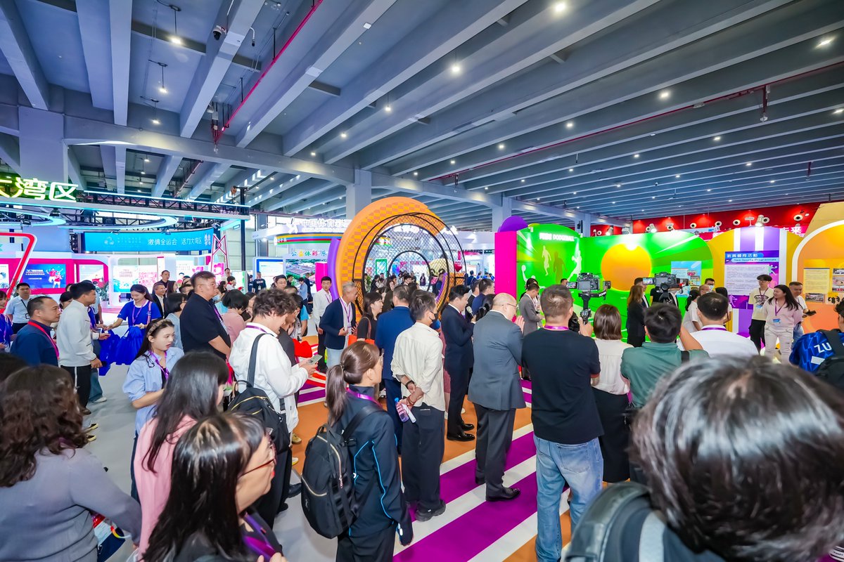 asiaswimexpo's tweet photo. From infinity pools to smart massage bathtubs, discover the innovations that are transforming backyards and spas across Asia. The Grandeur·Asia Pool &amp; Spa Expo 2027 is where design meets functionality.
Swipe to see the vibe!Guangzhou | May 15-17, 2027
#PoolDesign #InteriorDesign https://t.co/kBLu50plIJ