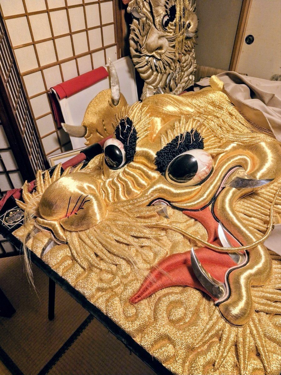 tenroku16's tweet photo. 竜頭幕
組み方変えただけで表情が締まった。

#土橋太鼓台
#新居浜太鼓祭り https://t.co/sXrJ2EAD8N