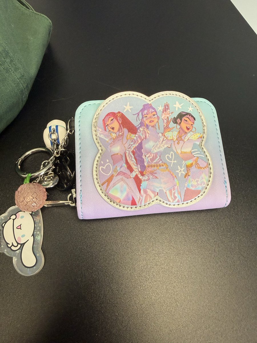 ToshiWash's tweet photo. I command all of you to look at my new wallet ❤️ https://t.co/r4mNIaUNpP
