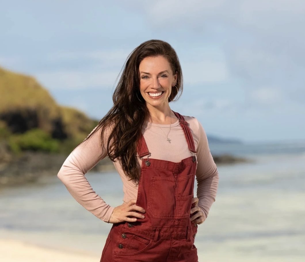 classicallygia's tweet photo. WE. ARE. FARMERS. DUN DUN DUN DUN DUN DUN! #Survivor #Survivor51 https://t.co/XaFLWipG5P