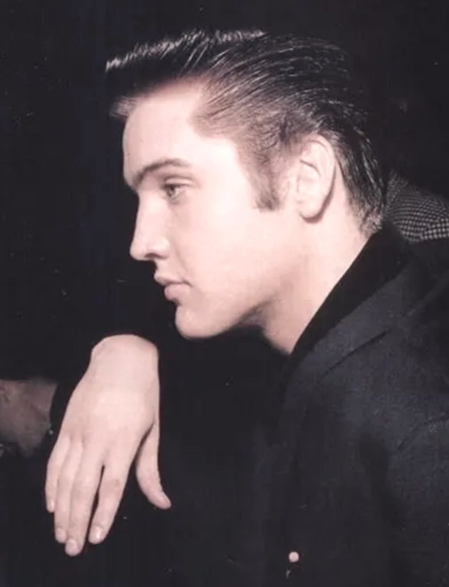 EtherealElvis tweet picture
