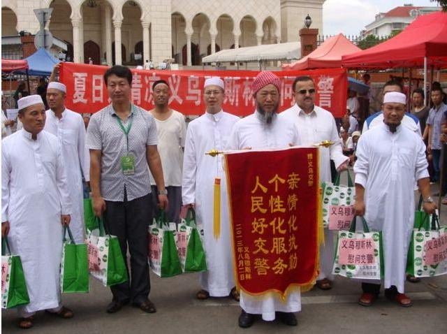 cuichenghao's tweet photo. 穆斯林在全世界，

都是麻烦和混乱的制造者，

唯独在中国，

被管的服服帖帖规规矩矩。到底为啥？ https://t.co/PdbZuGKlkH