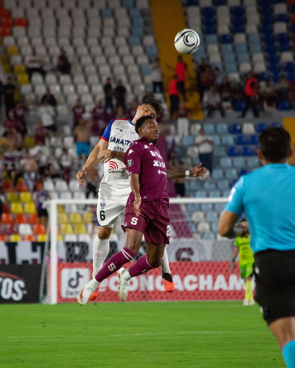 cdlafirpo_sv's tweet photo. Ya se juega el minuto 35Λ|β±οΈ
#Firpo 0-0 #Saprissa
#CopaCentroamericana | #IdaPlayIn https://t.co/3W45J6Xwku