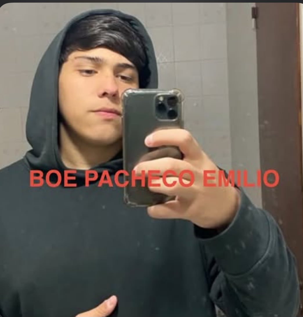graziamustdie's tweet photo. @ssobertodeathh estas son las caras de los chicos q filtraron el video https://t.co/m0ATwRZ5L2