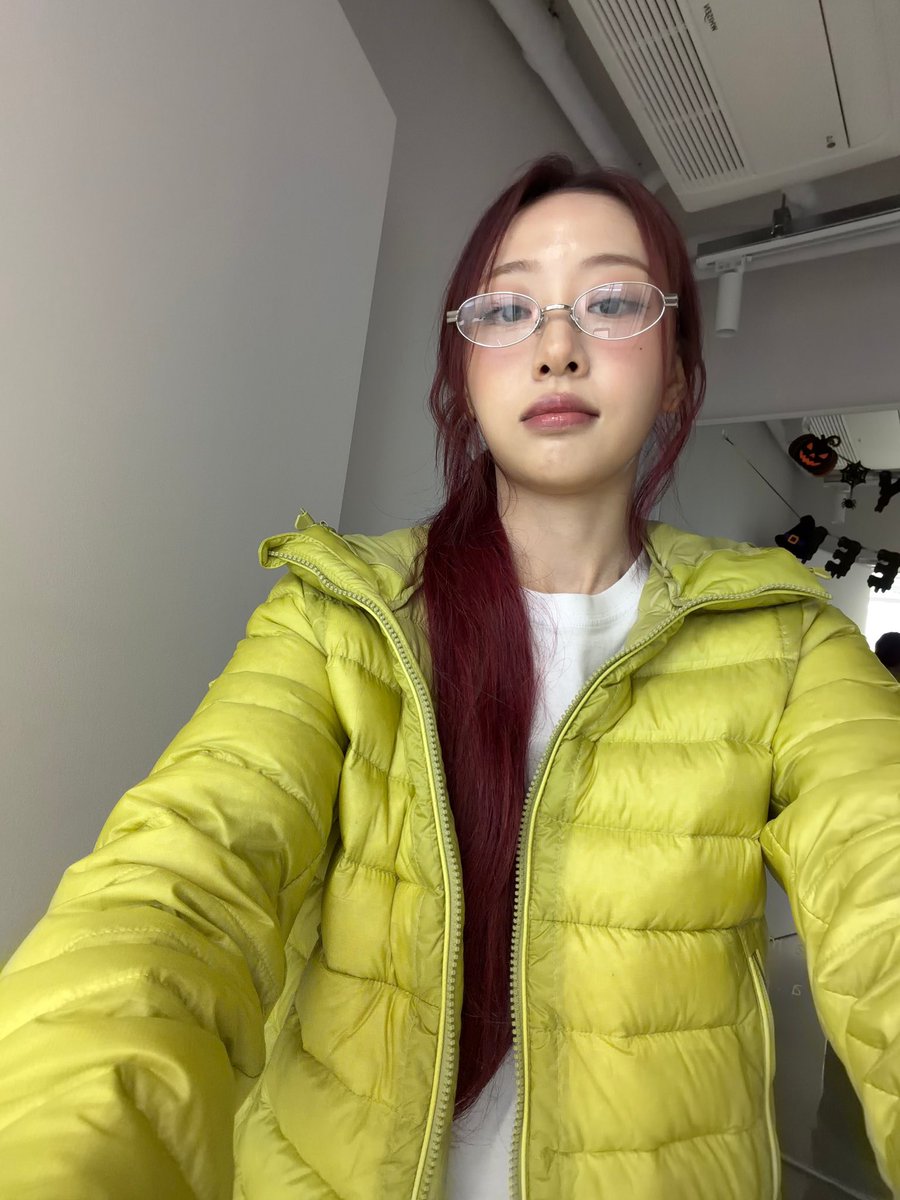 yvesupport's tweet photo. Yves via b+POP https://t.co/xizUS4dFft