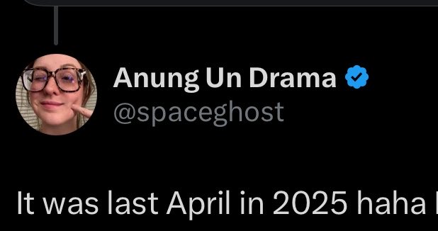 liIpochaco's tweet photo. the fact that u cant let shit go 18 months later is the same reason you have a restraining order against you https://t.co/3EOytrlFec