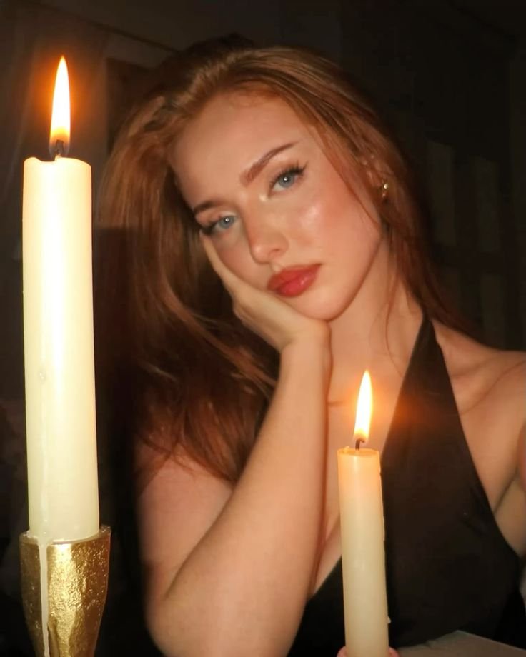 gwynvalk's tweet photo. ✨️✨️“Sua amiga era além de linda.”✨️✨️ https://t.co/0caBw2dPtp