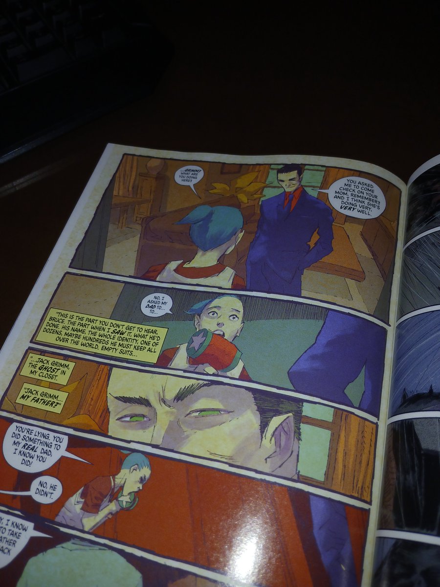 itsrufflezzzbro's tweet photo. outro bagulho foda q eu terminei de ler hoje.
além desse design sinistro da mãe da harley, o coringa é o PAI DELA MANO
E O PAI DO BRUCE TAVA VIVO

que plot twists da prr https://t.co/bd3QQ7rCyh
