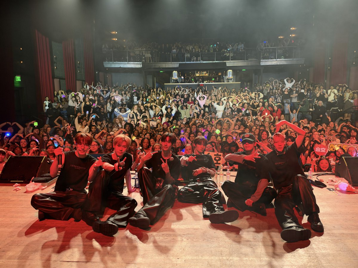 closeyoureyes_7's tweet photo. [📸]
CLOSE UP
261021 CLOSE YOUR EYES 1ST TOUR [BEYOND YOUR EYES] IN NORTH AMERICA - ATLANTA 

#CLOSEYOUREYES #클로즈유어아이즈 
#CYE #클유아 
#2026CYETOUR #BEYOND_YOUR_EYES https://t.co/8CXJfwZbvI