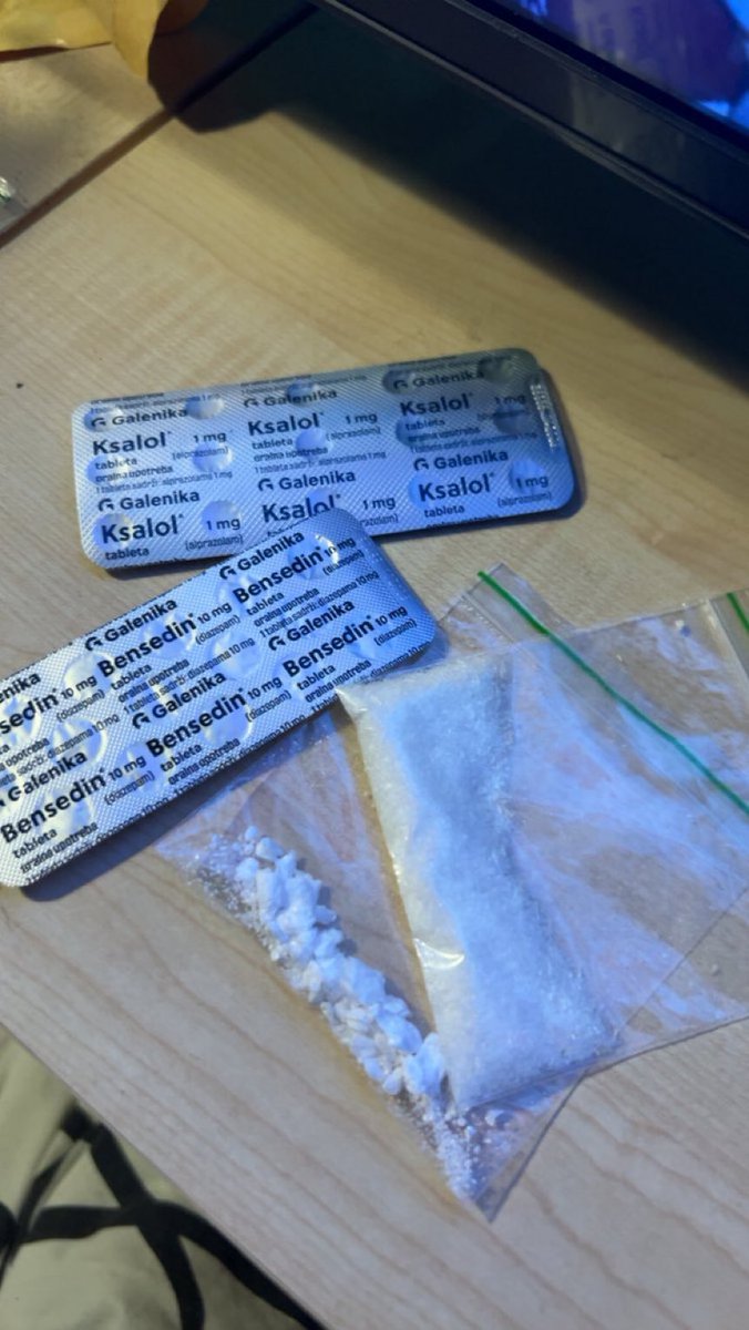 korolyuri's tweet photo. my order came i love my life #drugtwt #ketwt #kettwt https://t.co/5y89eXVYfJ