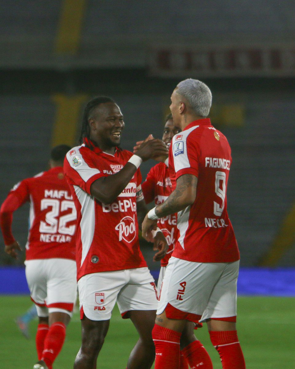 SantaFe's tweet photo. ¡El protagonista del golazo que abrió la noche 😍🔥!

Franco 🦁😮‍💨💥 https://t.co/kWQccz1Qtx