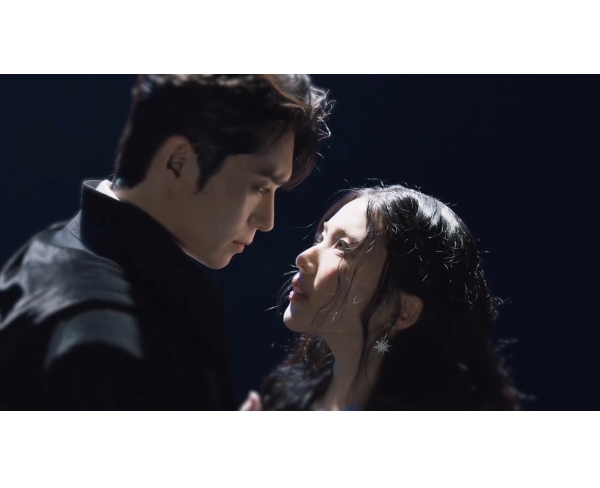 tollx2a's tweet photo. 아니 음악의 천사인거 진짜 납득가능 나도 저 얼굴 봤으면 아 우리아빠가 보내준 음악의대천사구나 라고 생각함 https://t.co/bqjFTcp7fn
