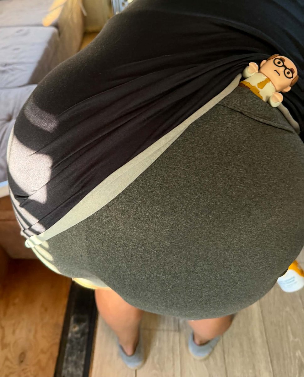 jasonsdodge19's tweet photo. When I'm bad she carries me around so she can watch me ... Love my purplepassion https://t.co/x9vSK08uRP