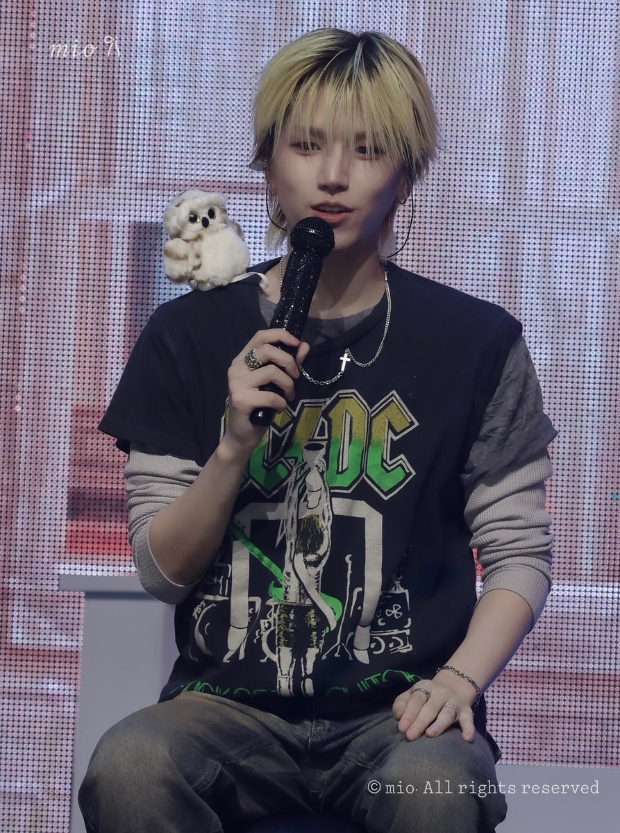 mi0h__'s tweet photo. 리우야 생일 축하해 ♡

#BOYNEXTDOOR #보이넥스트도어
#리우 #RIWOO
#리우를_사랑하는이유_백가지
#Dear_MyDaRIWOO
#リウの笑顔が永遠に続くように https://t.co/iLBvchwoBY