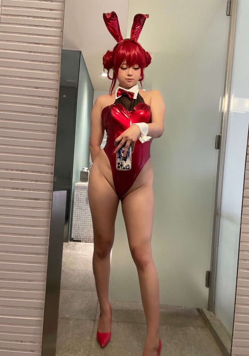 poison2mui's tweet photo. 随分前につくったやつだから型紙が荒いけど、ガンメタ 2wayのバニー👯‍♀️ https://t.co/5m4sFqUcwQ