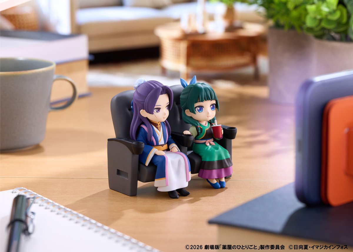 TOHOanimeSTORE's tweet photo. 【アニメ『#薬屋のひとりごと』】

🌿新商品🌿

TOHO animation STORE ONLINEにて
デフォルメフィギュアシリーズ「＃ぷちげき」猫猫／壬氏が発売決定！
お部屋に飾ったり、一緒にお出かけをして楽しもう！

✨TaS限定特典
税込4,400円ご購入ごとに、劇場ポスター風アクリルスタンドを1個プレゼント！

※こちらの商品は、数量限定となっております。

🌿詳細はこちら
https://t.co/lI99e24ijt

＃猫猫 #壬氏