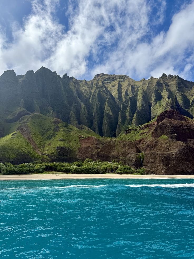 reminiscinbby's tweet photo. Hawaii https://t.co/CMqErPRMqL