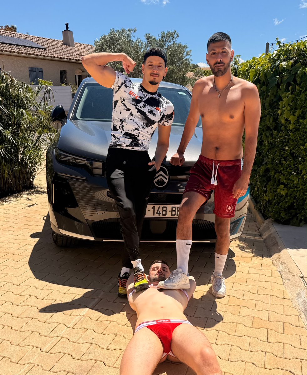 LeoRoyaleXXX's tweet photo. So @fabio_stallion  and @AHungIndian  came over  they both needed to put me firmly in my place… 😈🐎 Safe to say, they made sure I knew exactly who was in charge. 👅

Very clear to me now that I belong under their trainers  begging to serve them both 😈😏 https://t.co/MkqdkBZPvz