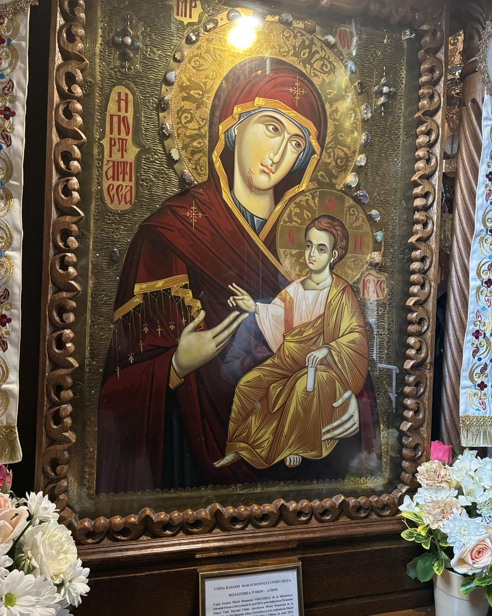 g_philliu791's tweet photo. Rugăciunea unui copil umple casa de lumină. Inocența, curăția și sufletul lor delicat îi fac asemenea unor sfinți vii. https://t.co/YRCMIB6ytJ