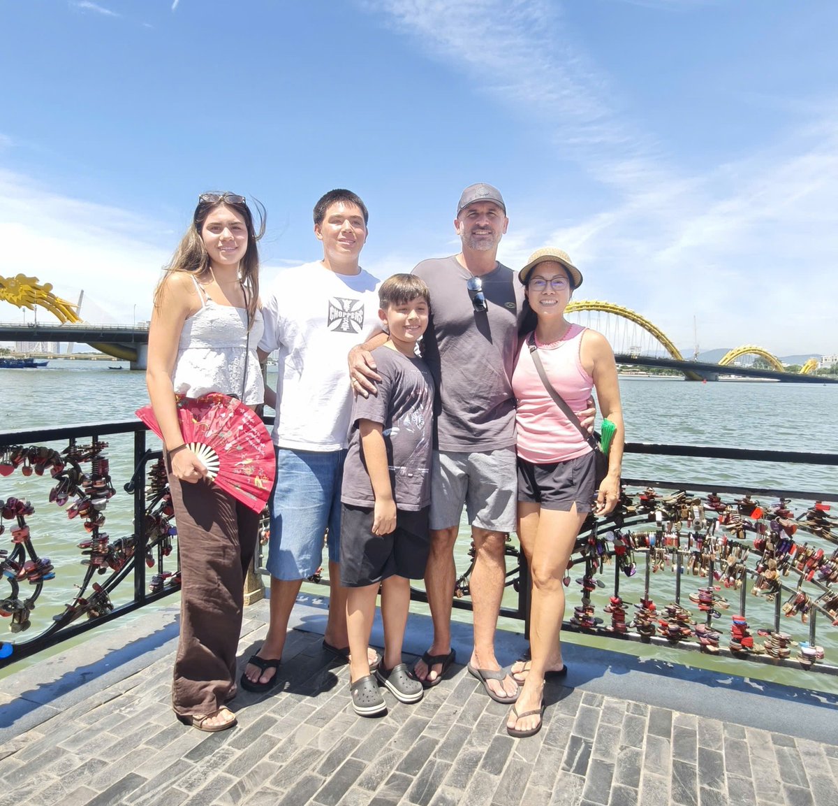 FernandoAdz1's tweet photo. Dragon Bridge embodies Da Nang’s modern spirit, spanning the Han River with striking golden design by day and dazzling lights at night. Don’t miss its weekend fire and water show, a vibrant symbol of the city’s energy and ambition. https://t.co/aFArdHD6mm
