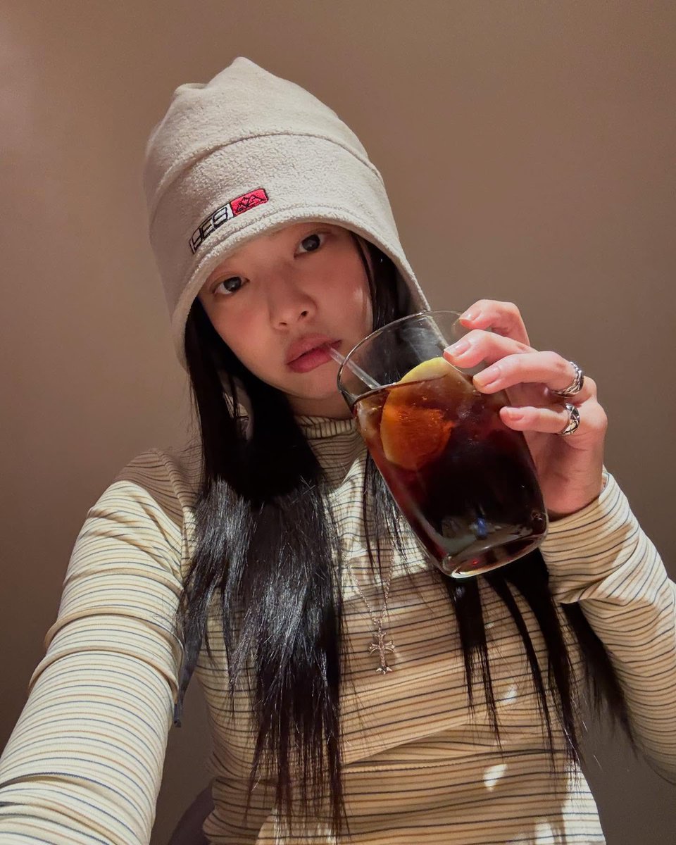 fruittomin's tweet photo. nini why are you so cute so adorable so mumu https://t.co/8rcy3A19TX