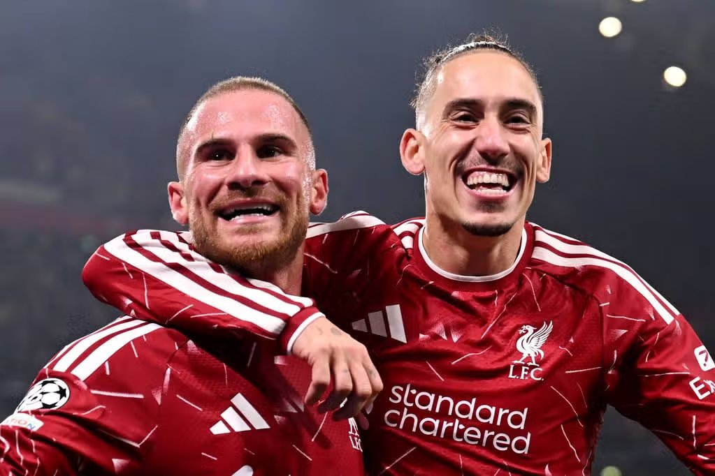 Liverpoolcom_'s tweet photo. Liverpool cult hero warns Reds about rival 'doing a Leicester' in title race

https://t.co/S9tuY9wgPA https://t.co/2rorSnwzIz