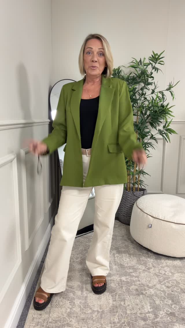 a_morgany375's tweet photo. Smart casual vibes, effortlessly put together. https://t.co/bmus3fORTQ