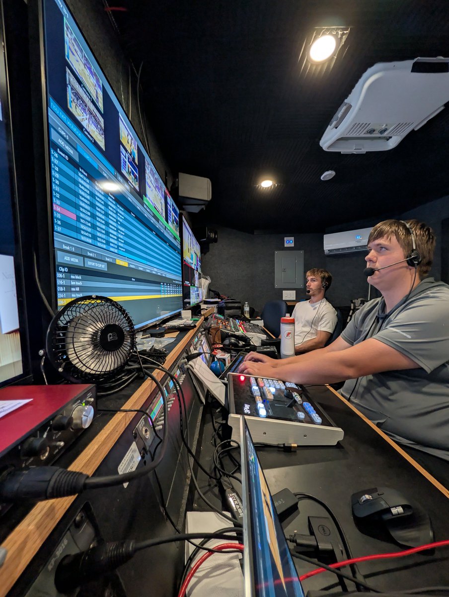 ForkEmProd's tweet photo. Just wrapped up @nsudemonsvb with an amazing crew of students. Next up: @nsudemonsfb vs Nicholls, 2pm on ESPN+.
#broadcasting #liveproduction #videoproduction #forkem https://t.co/bd9Yvx2NQL