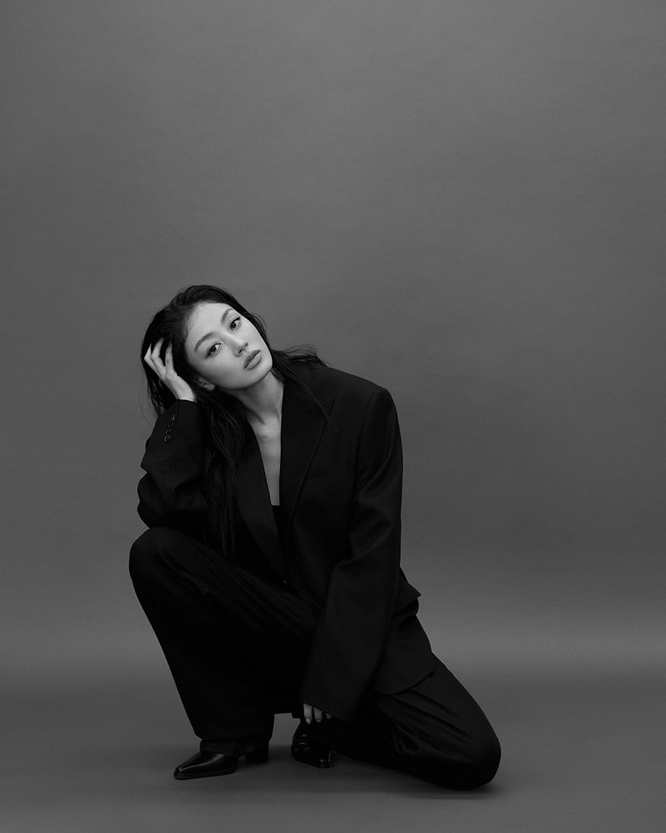 EMITHAUS's tweet photo. A New Chapter

#EMITHAUS #이밋하우스 
#JIHYO #지효 https://t.co/ZkPiDad6Sl