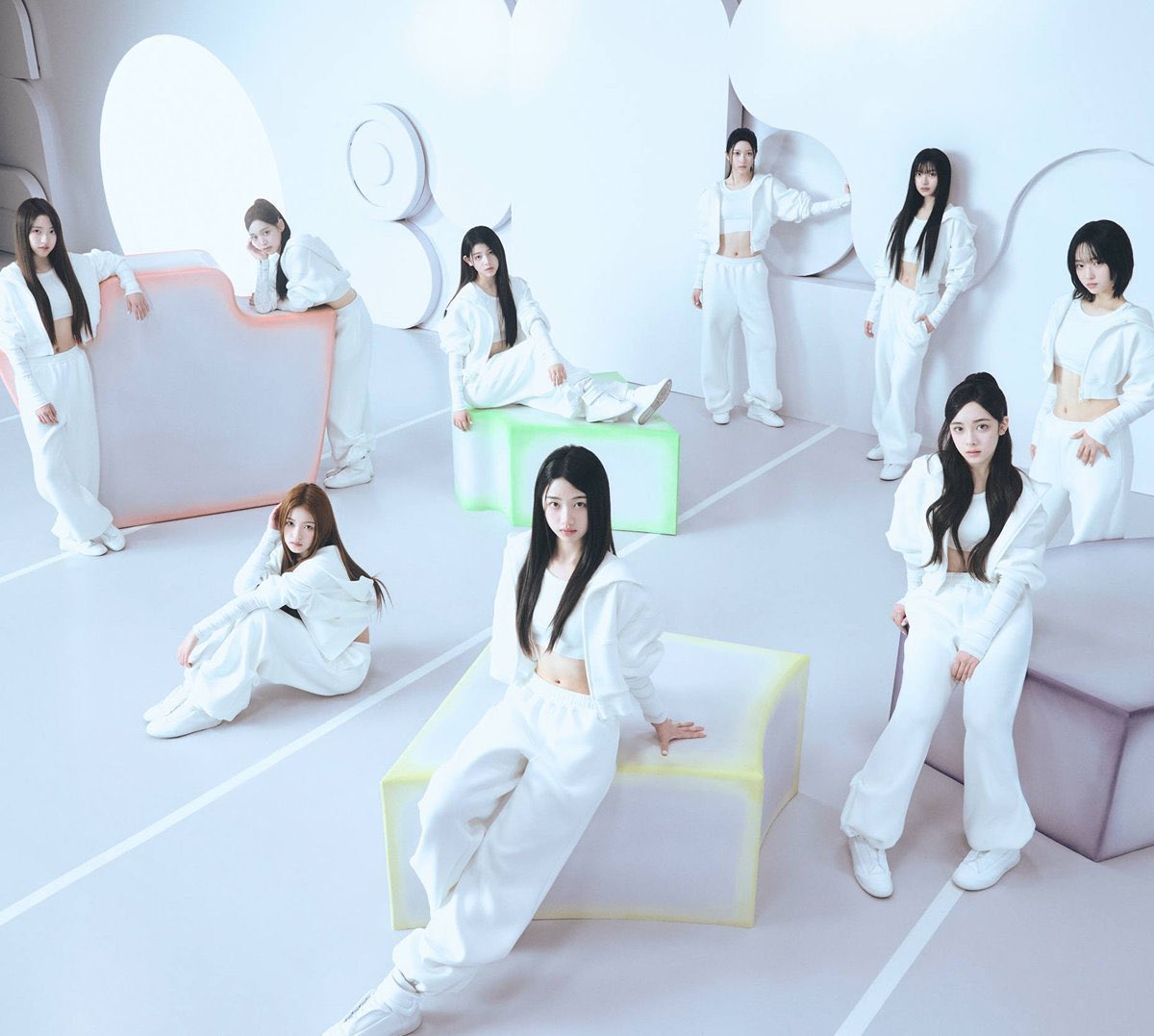 A2O_LITEPICS's tweet photo. According to a Naver article, A2O LITE’s “NEON” is a pre-release song, and the group will be releasing their official album.

The article highlights how “NEON” has already achieved numerous milestones and brought significant success even before the release of their official album https://t.co/Fjo2rEQBlV