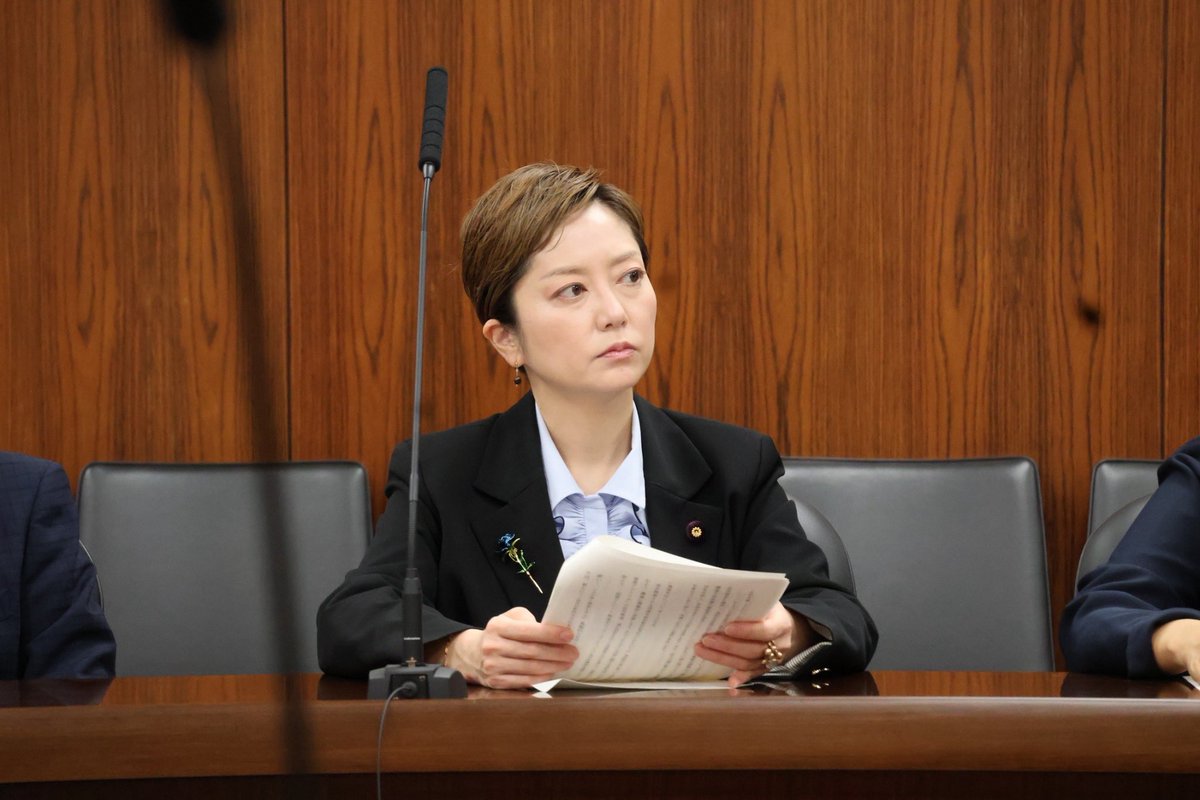 fumiyo_fukuoka's tweet photo. 本日10時に環境委員会が開かれ、笹川博義環境大臣による所信表明演説がありました。

奥田ふみよの環境委員会質疑は11/5午後になりました。傍聴案内と傍聴アフター集会のご案内は追ってお知らせ致します。

そして今日の夜は、ある高校生たちとオフラインの座談会をします。

数年前からTikTokで奥田を見たことがきっかけとなり、ある高校バレー部の実態を聞いてほしいと今月頭から各学校のバレー部の学生や保護者から連絡が相次いだことから、数回に分けてまずは座談会をすることにしました。今晩は5名の主権者から聞き取りのためのzoom会議を行います。

#原子力防災担当大臣
#原発即時禁止
#子どもたちの未来を守れ