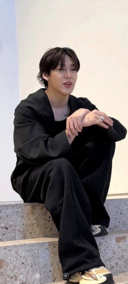 _kmj92's tweet photo. ปุ๊กลุกมากรูปนี้ ลูกชายย🤩🥰

#SKYLRK #SKYLRKPOPUP #BamBam https://t.co/1mchmDVk9z