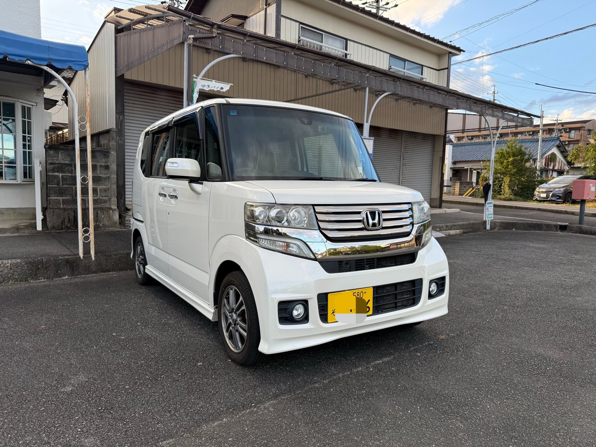 White_ZN8_kenty's tweet photo. [緩募]
JF1 NBOX custom売ります

初度2014.1 
車検満了 R9(2027) 1.27
走行距離 8.8万km
修復歴無し

希望額 40万円
三重県鈴鹿市からになります。

詳しくは次の投稿を見てください。 https://t.co/WTpymbCd7o