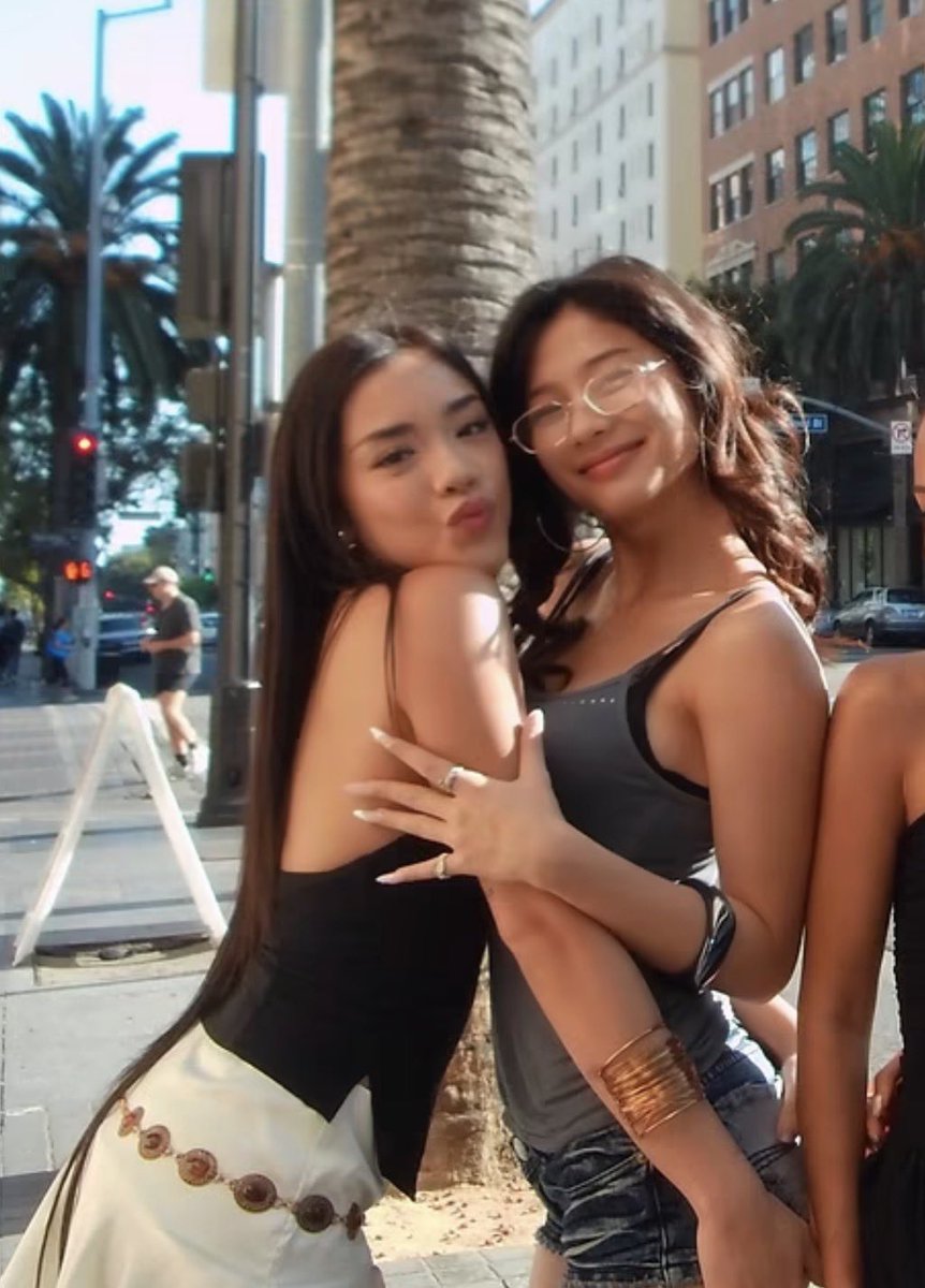 chrailastore's tweet photo. damn baila we know christy is urs https://t.co/vr0aJeR24V