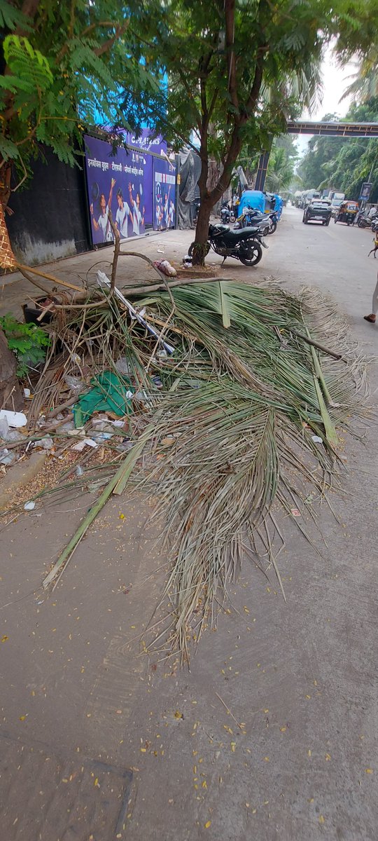 KunwarNalin's tweet photo. @IamVikram82 @Dev_Fadnavis @CMOMaharashtra @PMOIndia @narendramodi @VidyaThakurBJP @mybmc Today's picture of this place l, Ayyappa mandir road. https://t.co/OdOKtukHhE