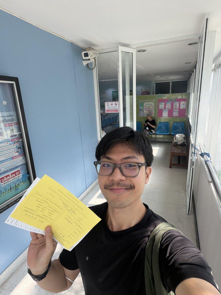 runoneonethree's tweet photo. วันนี้มาตรวจ hiv ผลตรวจปกติ แต่พี่พยาบาลเตือนให้ระวังค่าไตที่ตรวจเมื่อสามเดือนที่แล้ว เพราะตอนนี้มัน 1.34 ค่ากรอง 71 แล้ว 

ยังไม่แน่ใจว่าเพราะพฤติกรรมค่อนข้างเหมือนเดิม เลยเดาว่าเกี่ยวกับ Creatine ที่กินเกือบทุกวันหรือเปล่านะ?

ตรวจฟรีนะทุกคน คลินิกรักปลอดภัย ห้วยขวาง 🤘 https://t.co/C8uqeeaU8J