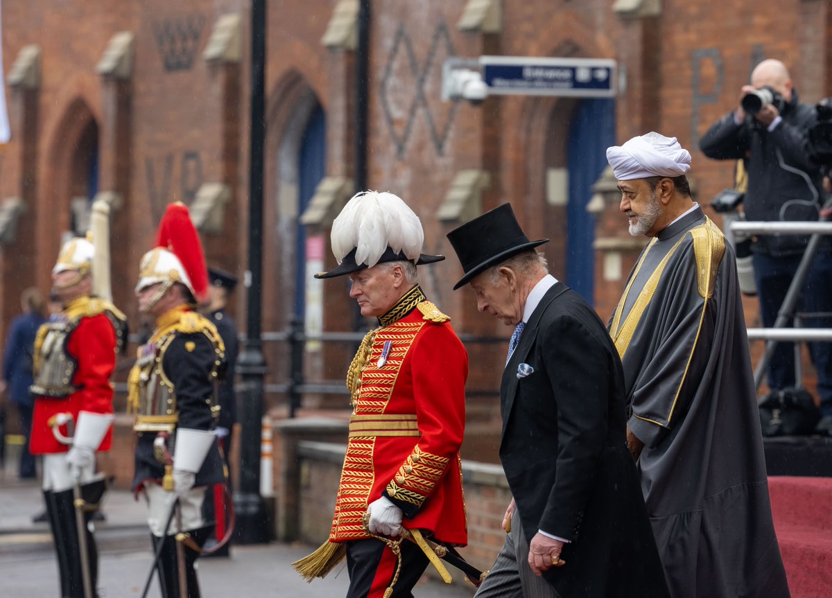 DebrasezDeborah's tweet photo. @MoiraWise8 @RoyalFamily Are all the "unwelcome Muslims" in the UK from Oman tho? Have you got all turned-around on here? I think you are on the wrong thread in the wrong comment post! 
#OmanStateVisit
#RoyalFamily
🇬🇧 👑🤝 🇴🇲 https://t.co/NxWIjZY9ea