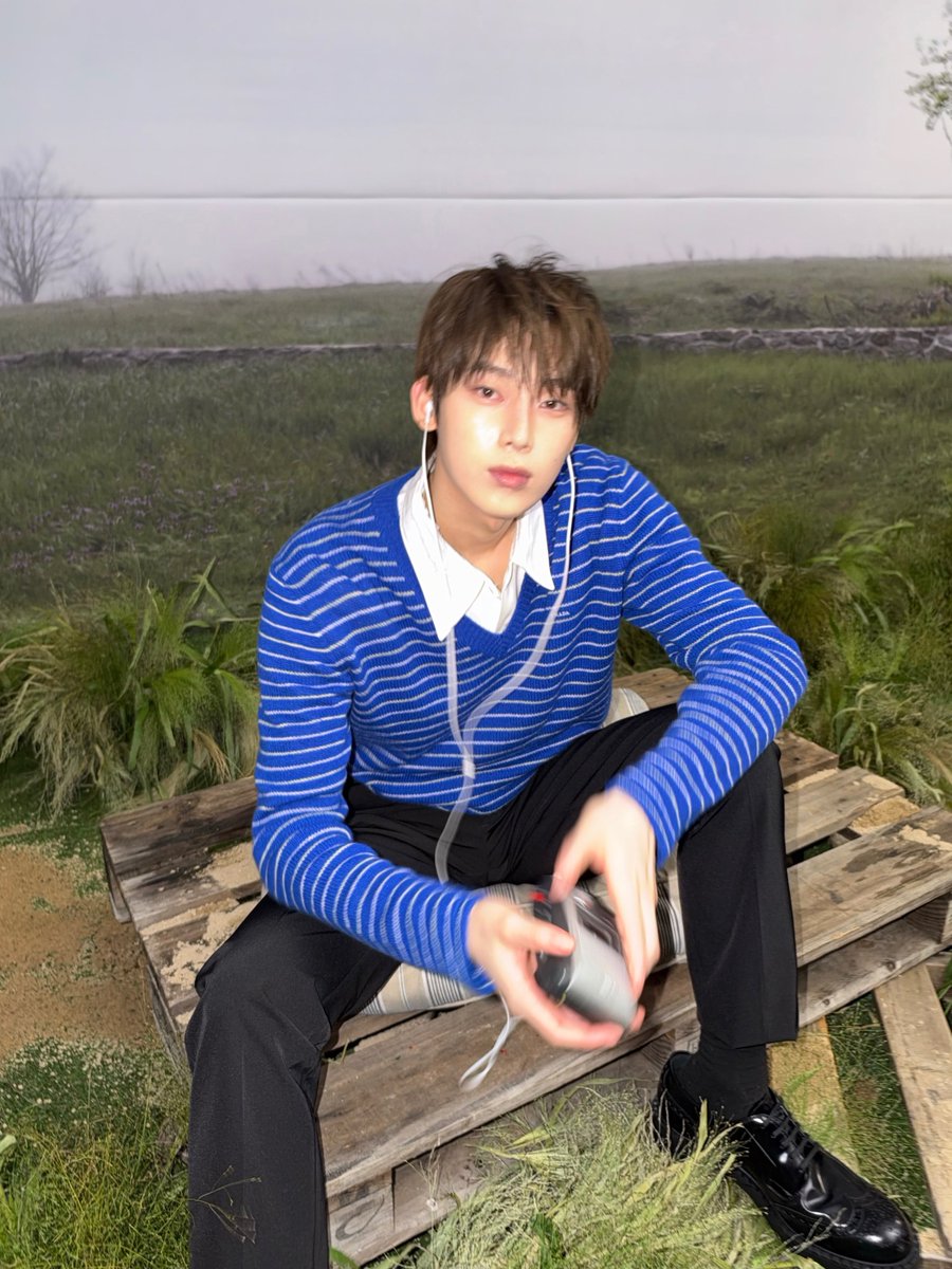 kimfox0624's tweet photo. 줄이어폰 이거 미친거같다 https://t.co/fwNfPnETNz