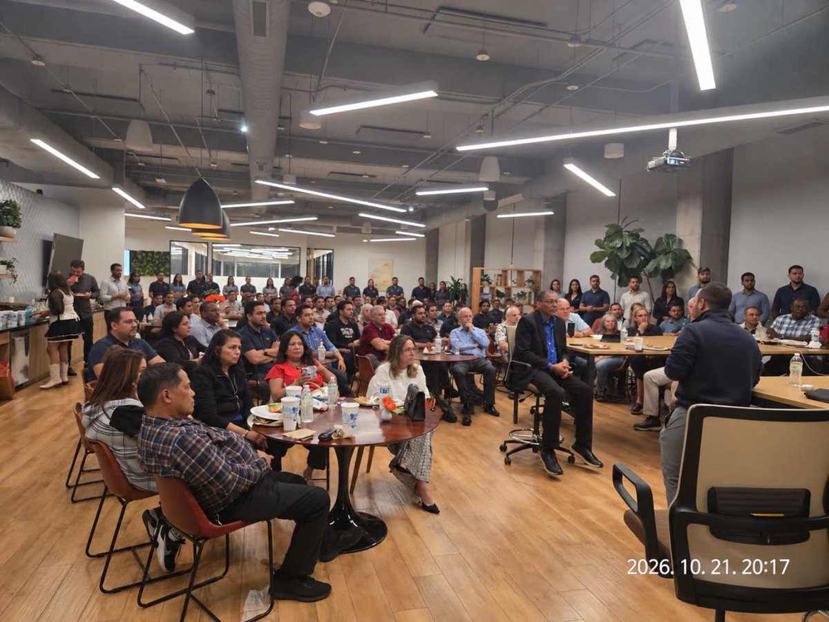 Powerxonewallet's tweet photo. ๐ POWERX ONE CORE TEAM MEETING โ DALLAS ๐ค
What a turnout! ๐
Our Core Team meeting in Dallas was welcomed far beyond expectations, with a packed room, strong energy, and real interest in what PowerX One is building. ๐
It was more than a presentation. It was a chance to connect face-to-face, share the vision, answer questions, and see the growing interest around the ecosystem firsthand. ๐ค
A huge thank you to everyone who joined us in Dallas and made the meeting such a strong success. ๐
The Community is growing. The momentum is real. And this is only the beginning. ๐
โก๏ธ One Wallet. One Community. One Ecosystem.